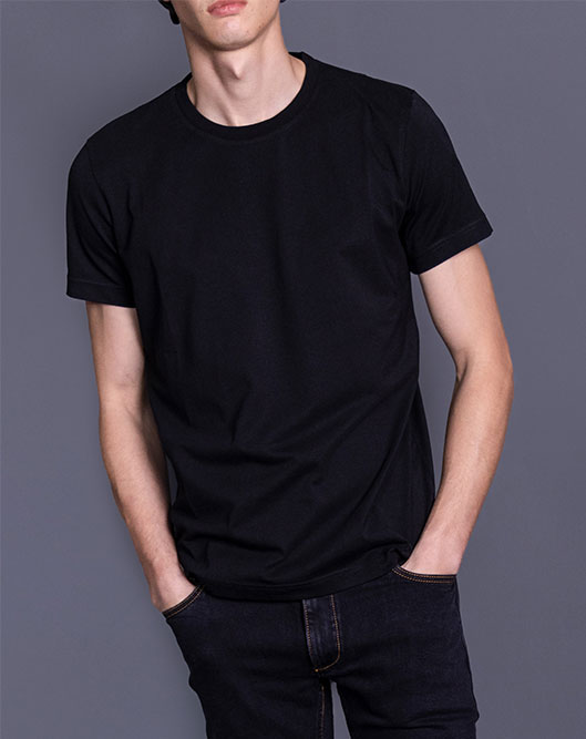 Black-t-shirt